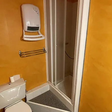 Pour 4 Avec Wifi, Balcon Sud, Proche Pistes Et Commerces - Fr-1-787-67 Lejlighed *